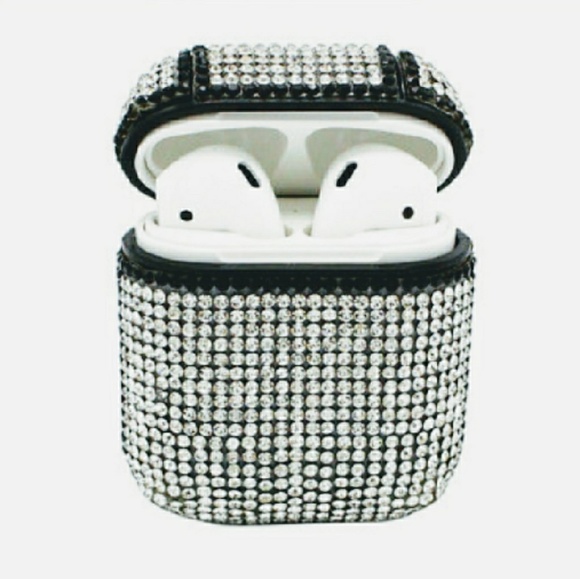 Accessories - 🔥Jeweled Airpod Black Case.